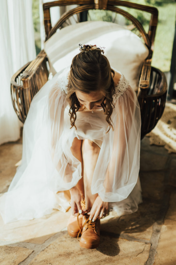 Alecca Synclair Photography bride getting ready