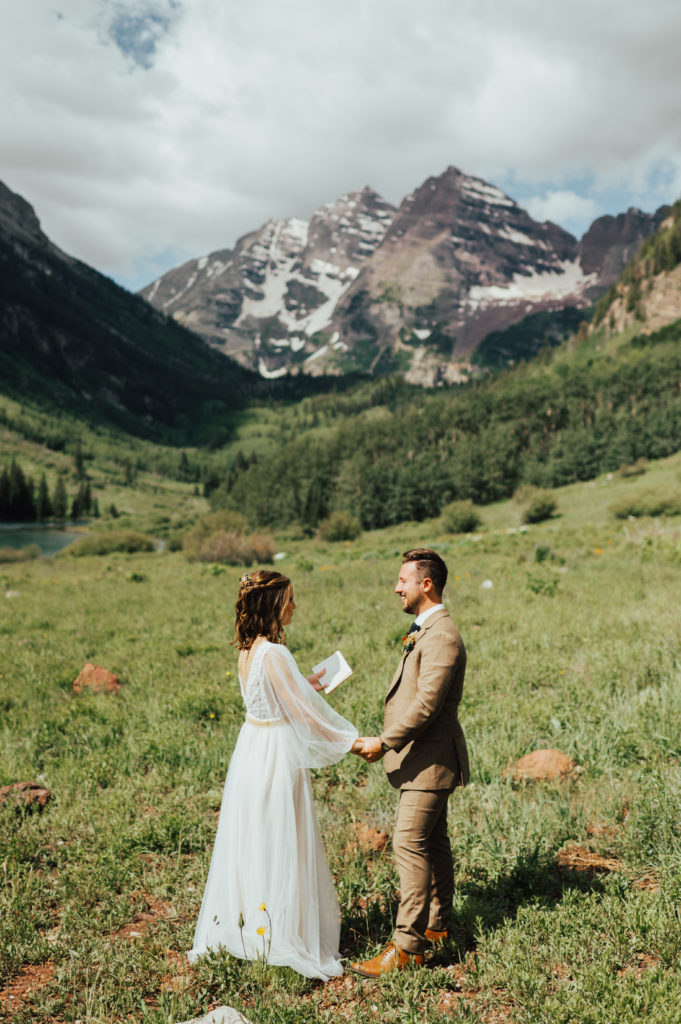 Maroon Bells Amphitheater bride and groom vows