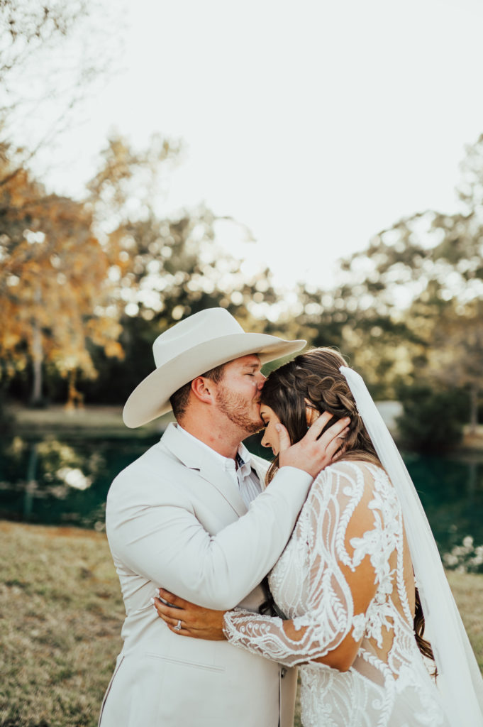 Splendora Texas wedding venue + photographer