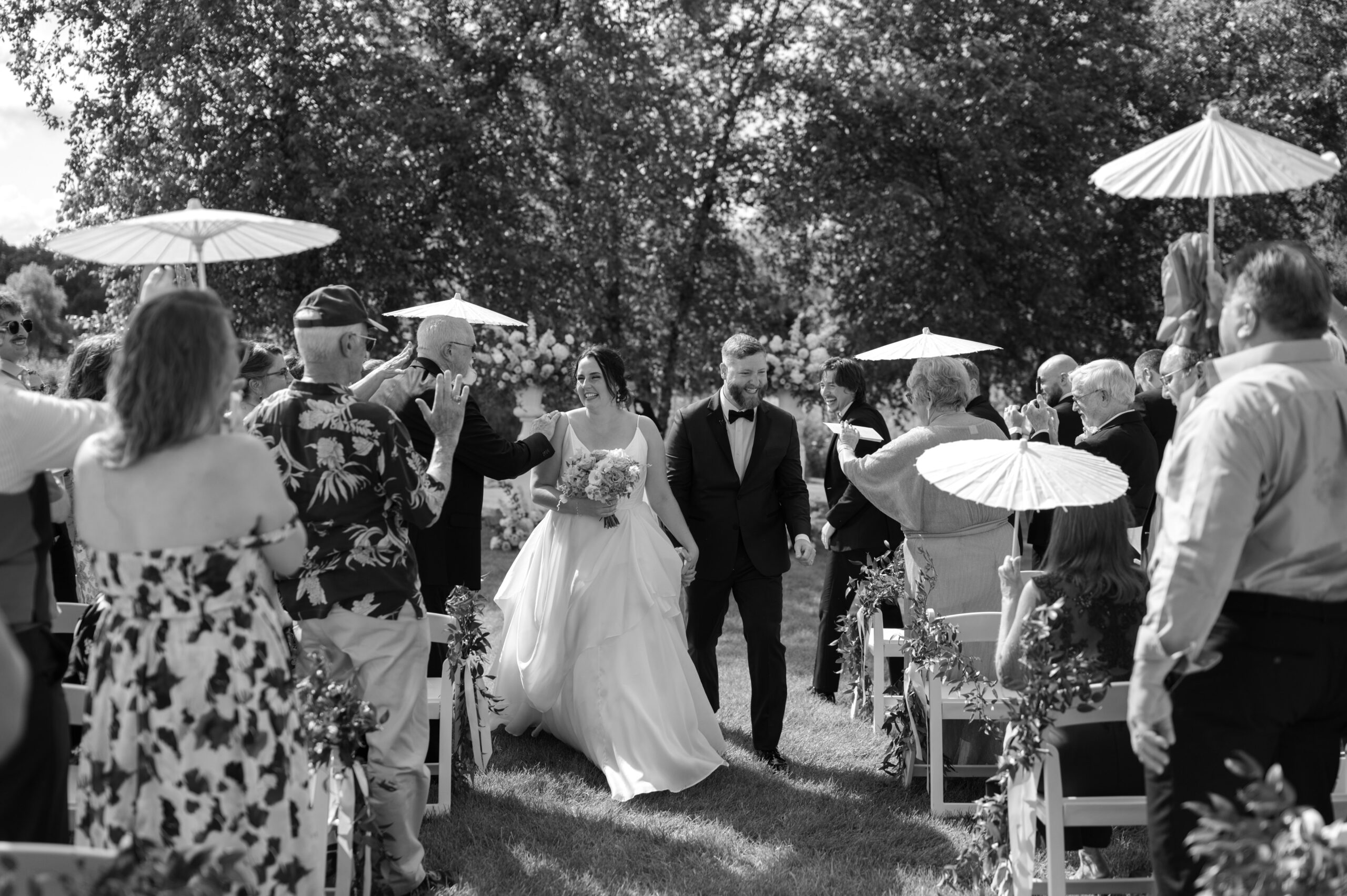 LaRocque Farms tent wedding photographed by a Lake Geneva wedding photographer